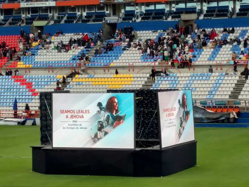 Outdoor LED Screen at football field